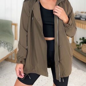 NWT Mono B Anorak Active Jacket Size 2XL